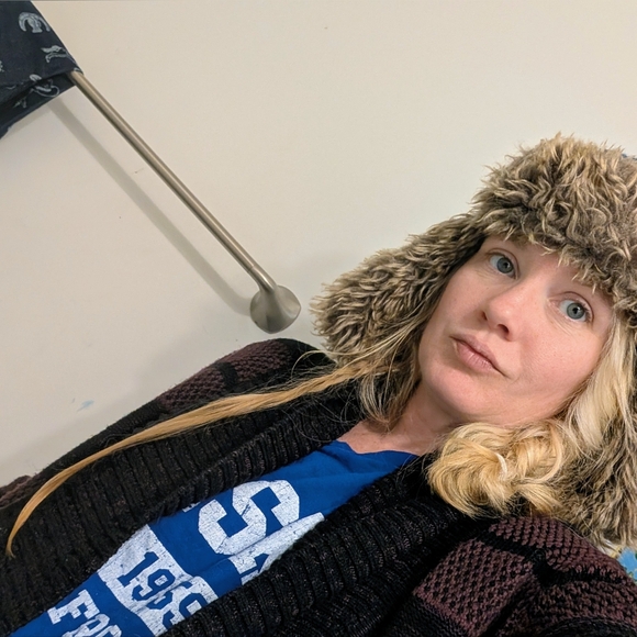 Meet Posher Rebecca - Picture 6 of 6